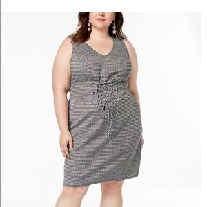 Black and white corset bodycon dress!